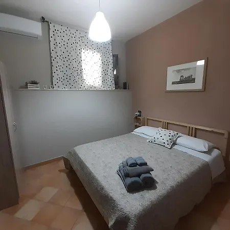 Cala Dei Tufi Apartment *